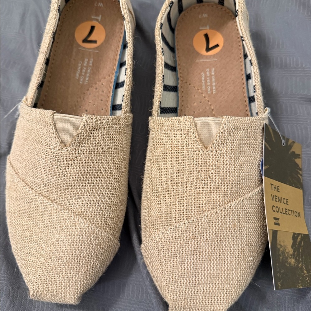 Beige TOMS Slip-On Canvas Shoes - Size 7 NWT